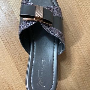 Comfort dress sandals